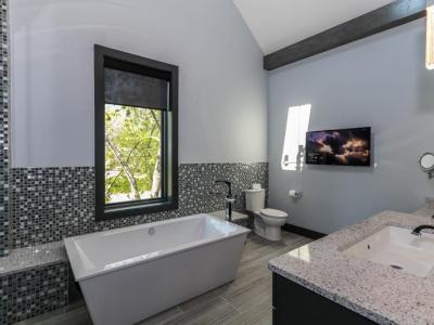 Master Bathroom With Glass Tile Surround